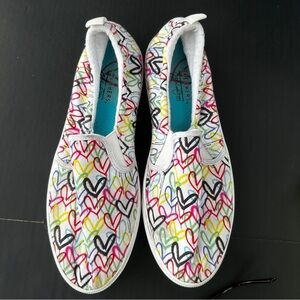 Sketchers Women’s Heart Sneakers